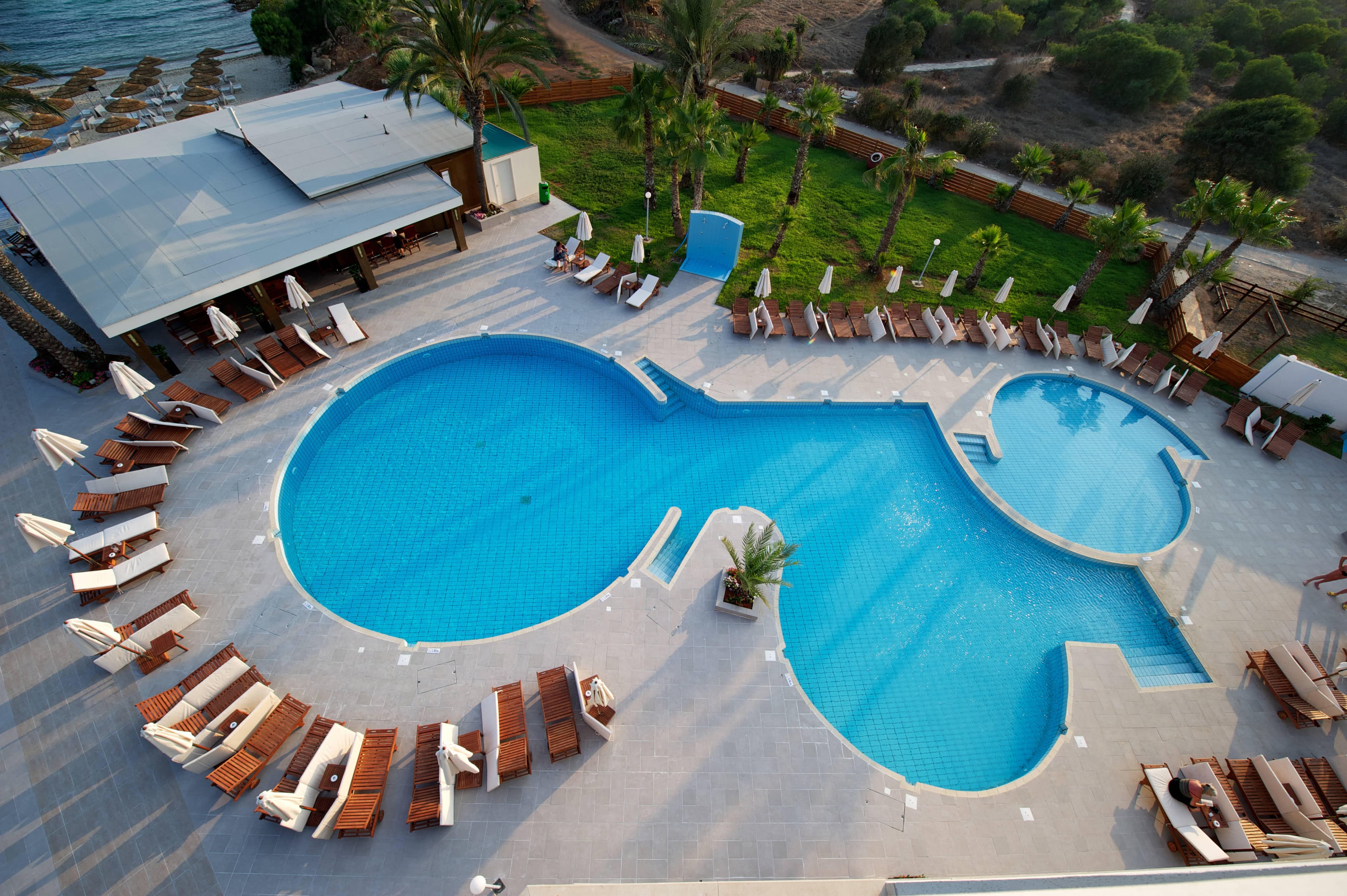 Adams Beach Hotel Deluxe Wing Ansicht 7