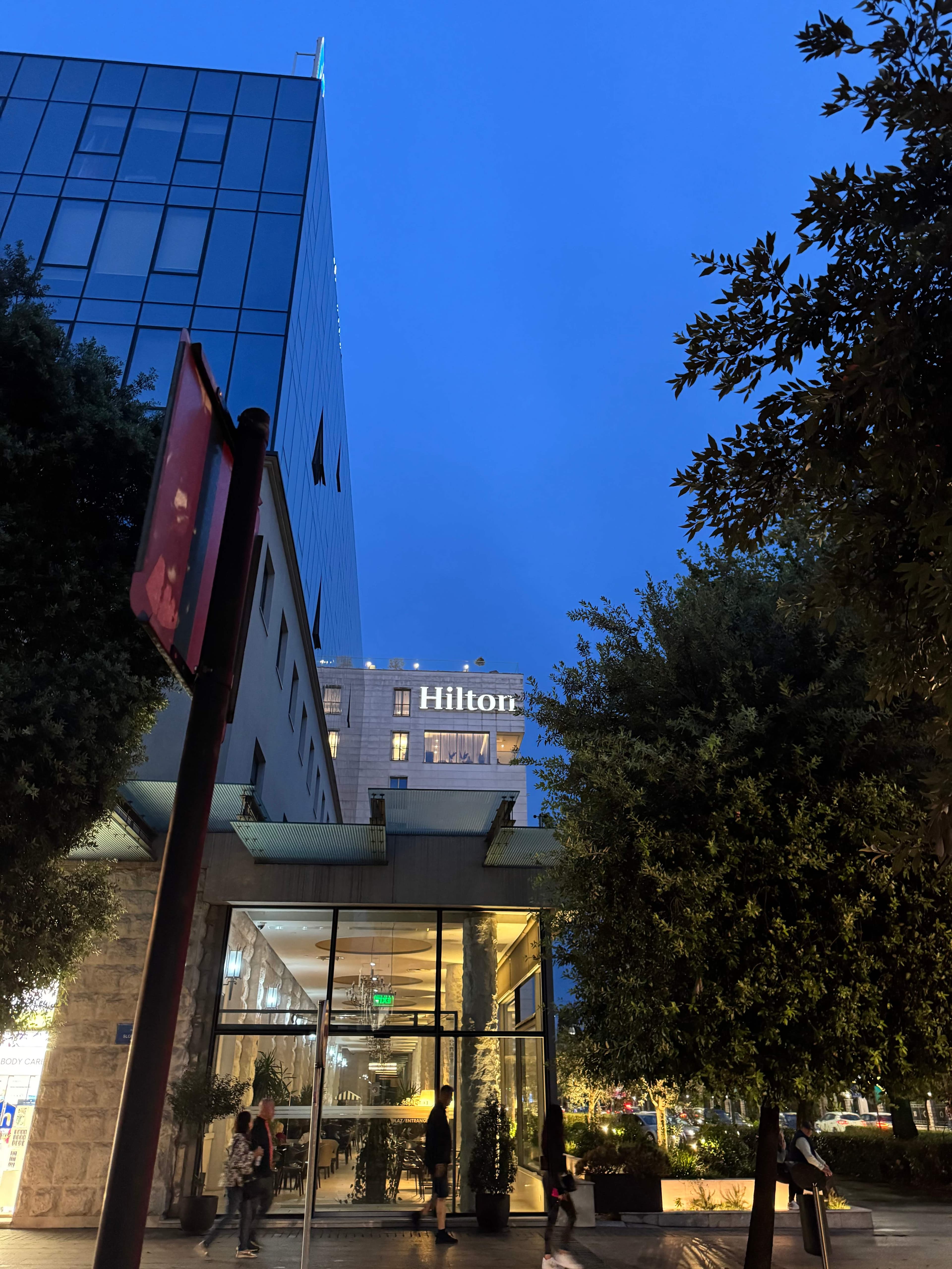 Hilton Podgorica Crna Gora Ansicht 2