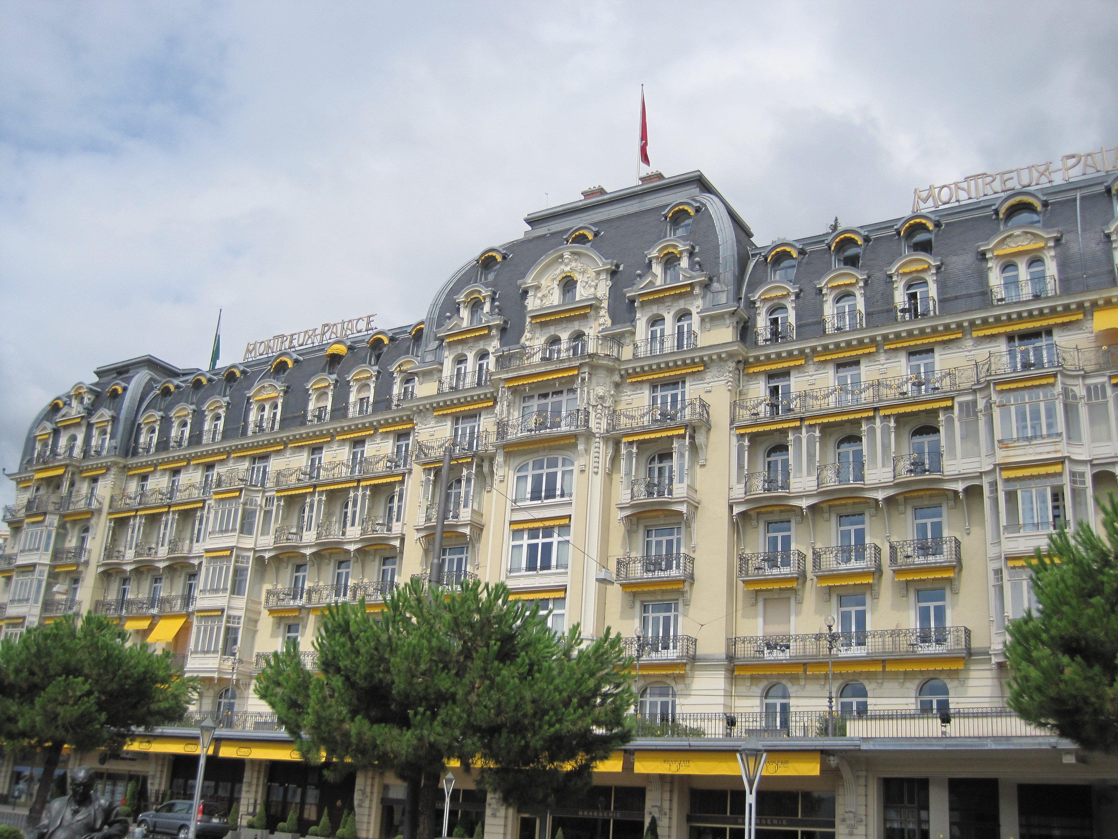Fairmont Hotel Le Montreux Palace Ansicht 2