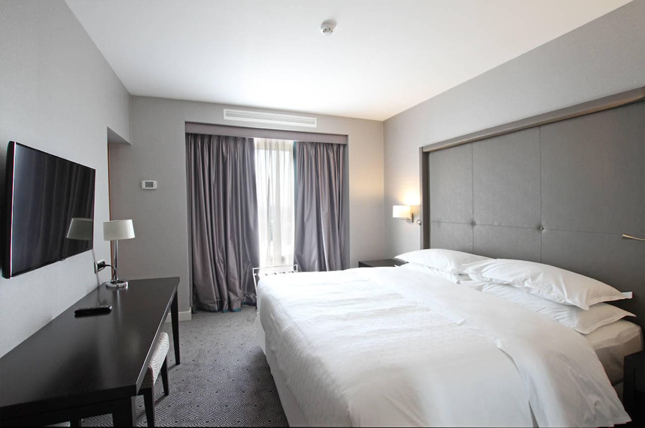 Sheraton Bucharest Hotel Ansicht 3