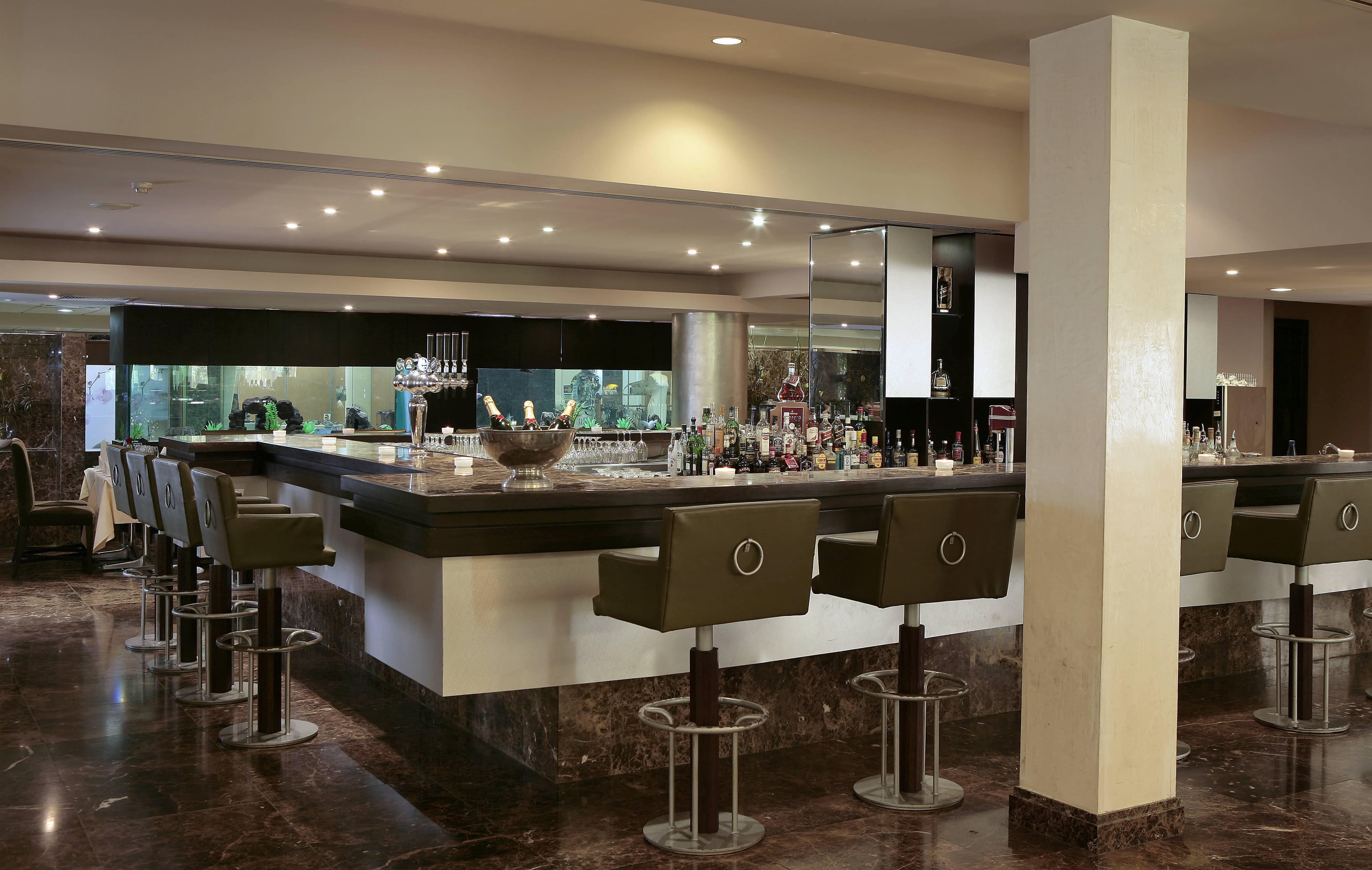 Adams Beach Hotel Ansicht 10