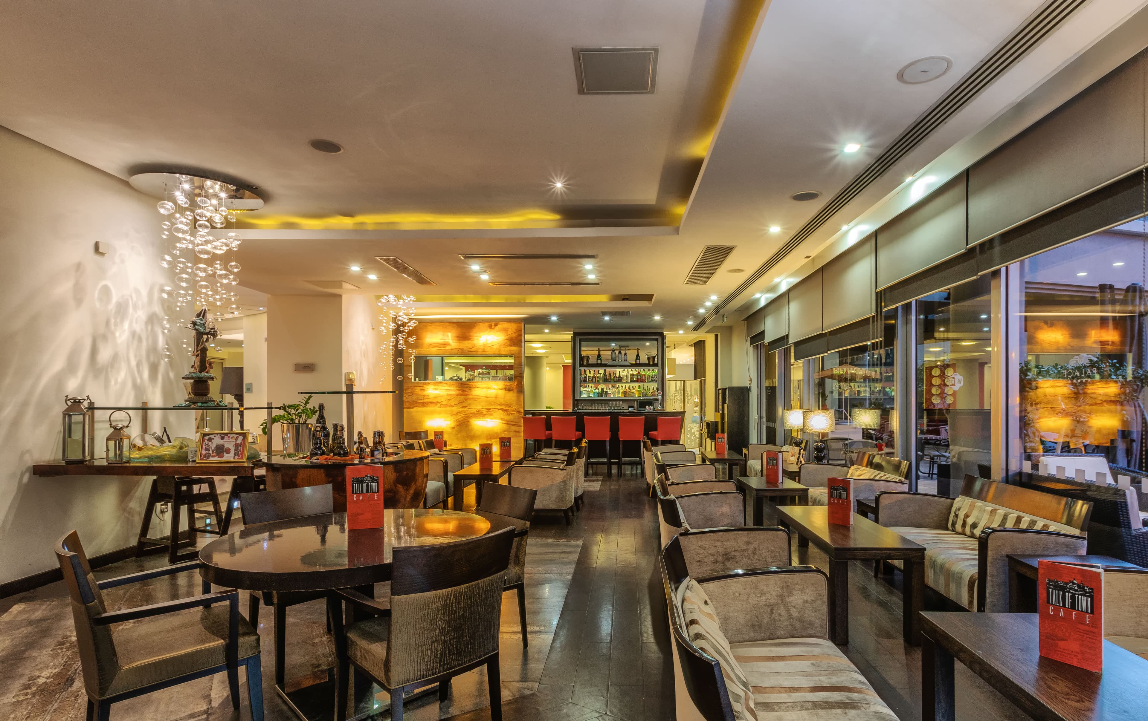 AX The Palace Ansicht 10