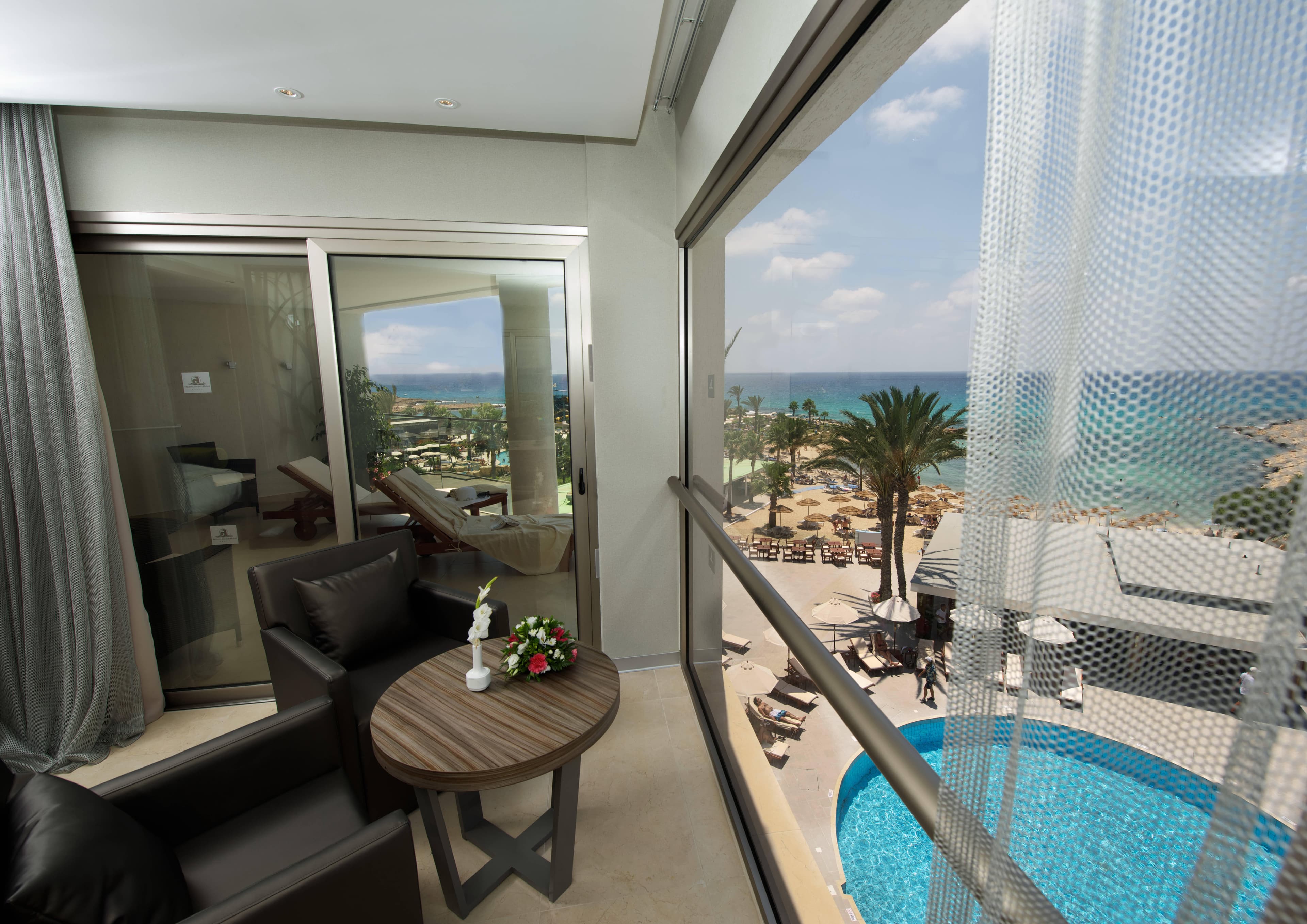 Adams Beach Hotel Deluxe Wing Ansicht 5