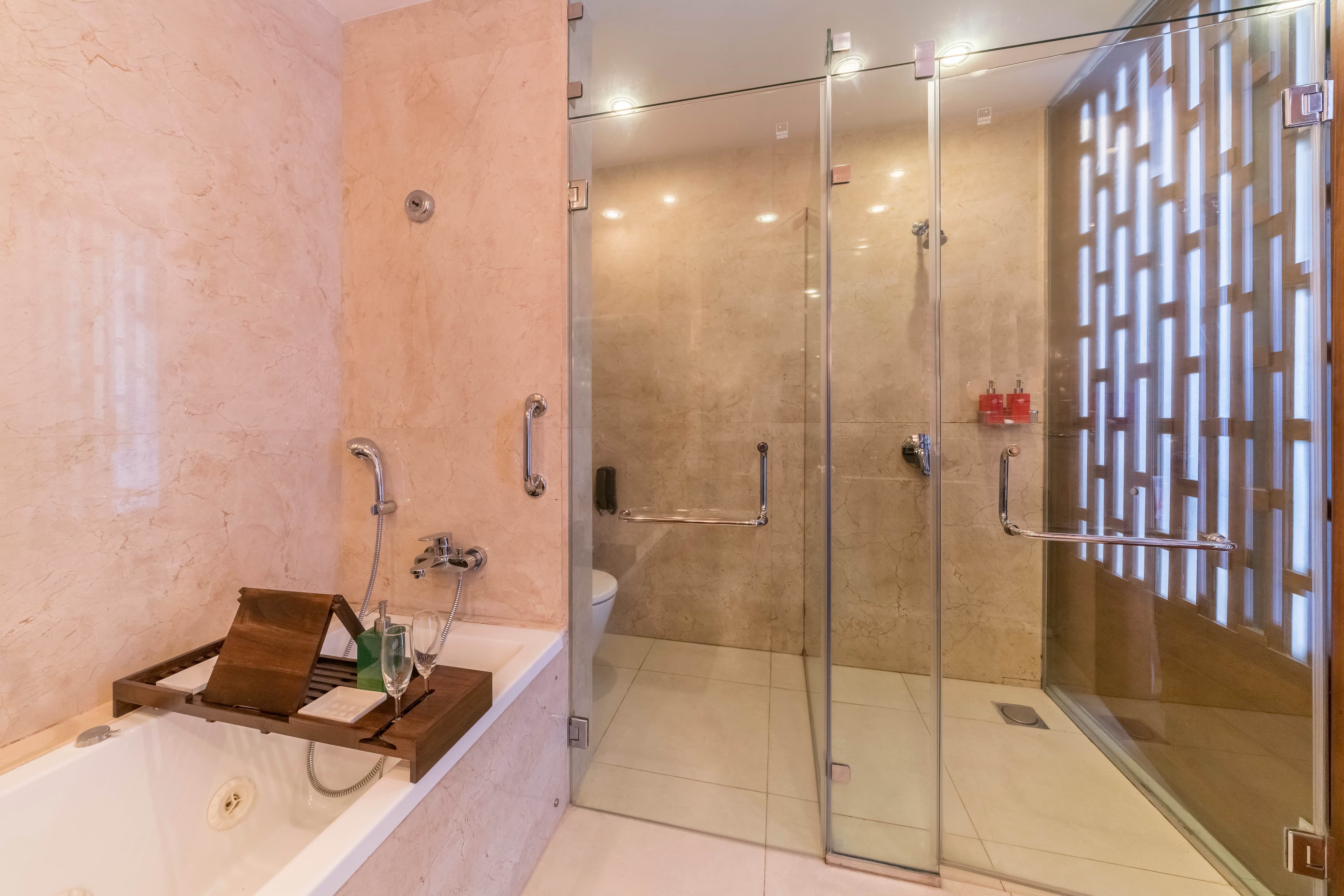 The Blue Water Ansicht 6