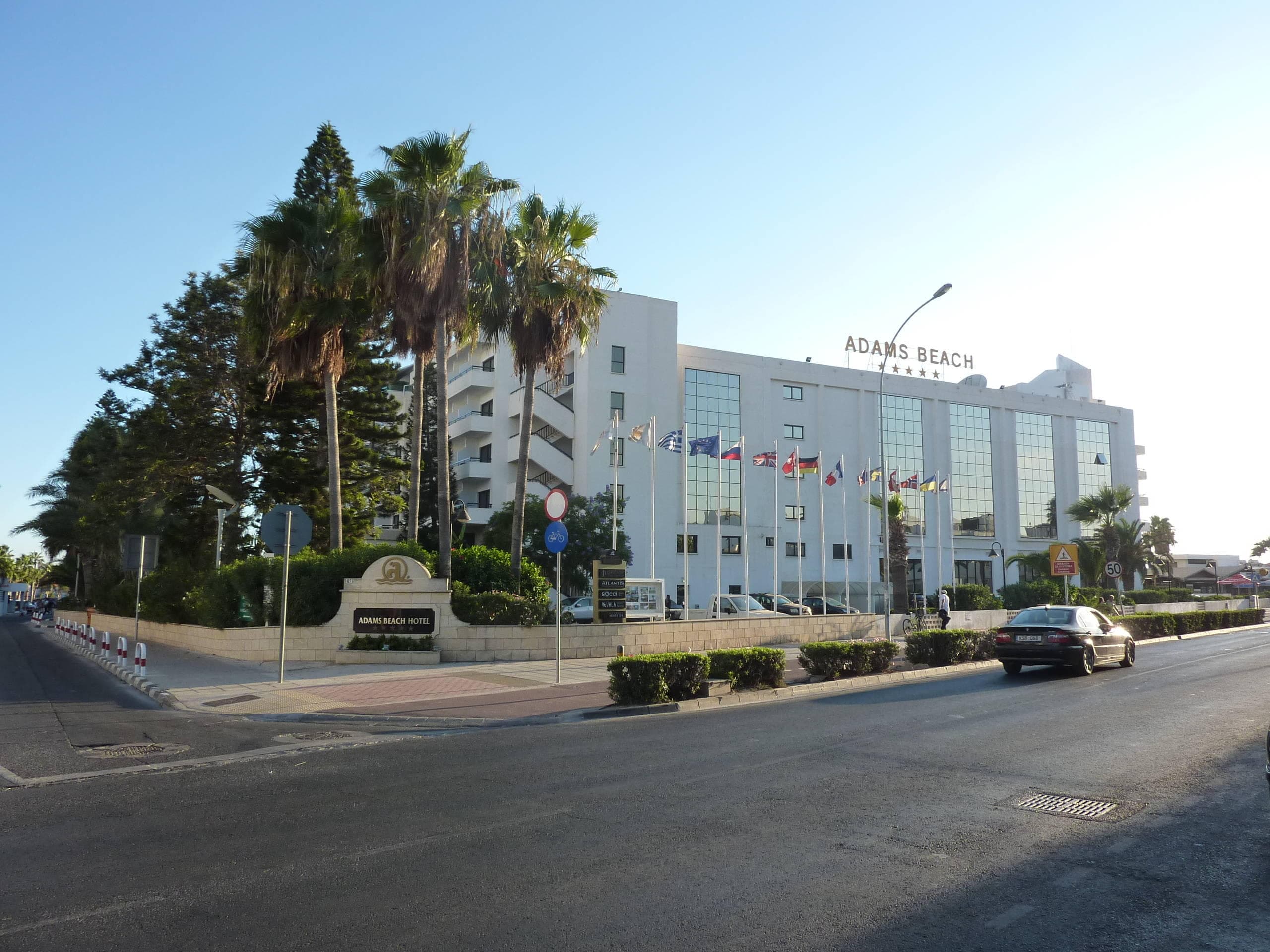 Adams Beach Hotel Ansicht 3